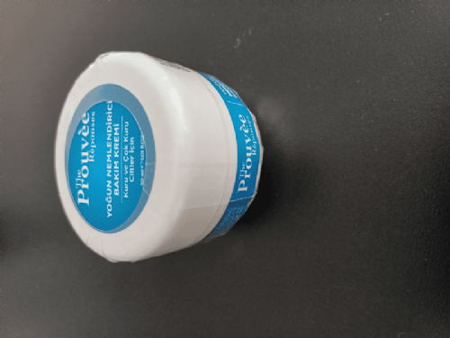 Prouvee Yoğun  Nemlendirici Bakım Kremi 30 Ml